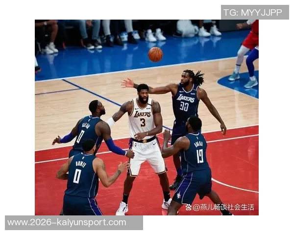 德拉蒙德底角三分出手提前庆祝却意外打铁引发全场哄笑