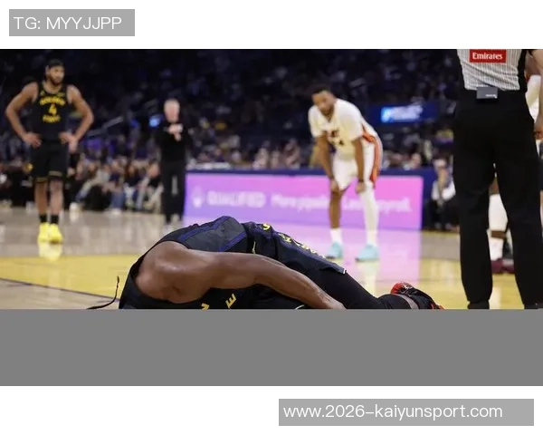 巴特勒罚球全中展现统治力科尔赞其场上掌控力与稳定性