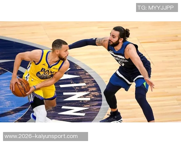 库巴挡拆战术再显威力科尔称赞两大球员关键时刻表现出色