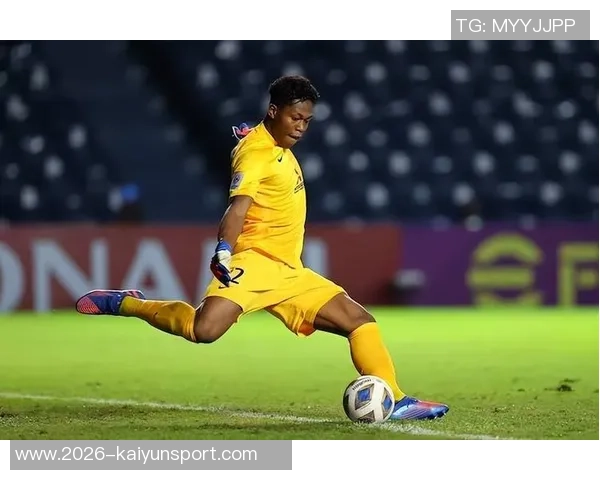 阿尔米隆精彩凌空射门成功破门铃木彩艳毫无反应