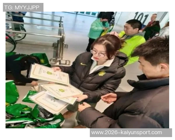 主场全勤证书领取活动持续进行请尚未领取的球迷尽快前来领取证书