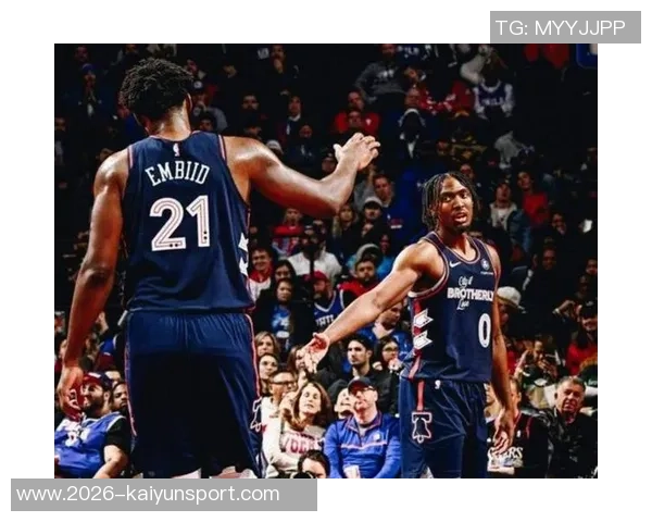 火力全开马克西首节狂砍17分2助助力球队取得领先