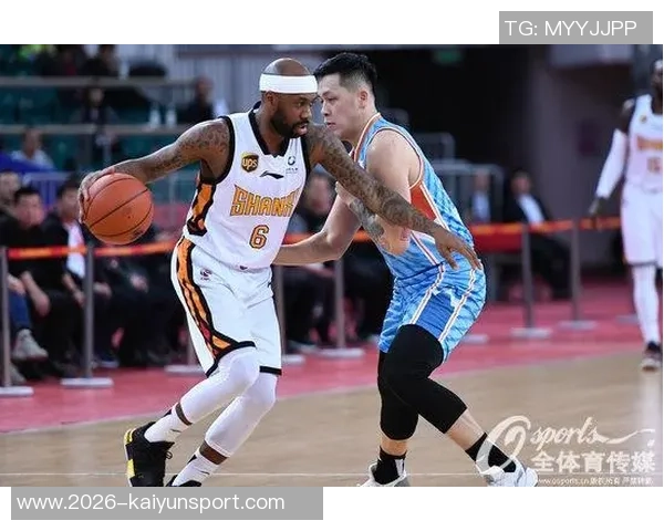 刘泽希表现出色14投6中斩获16分8篮板4助攻三分球命中率高达60