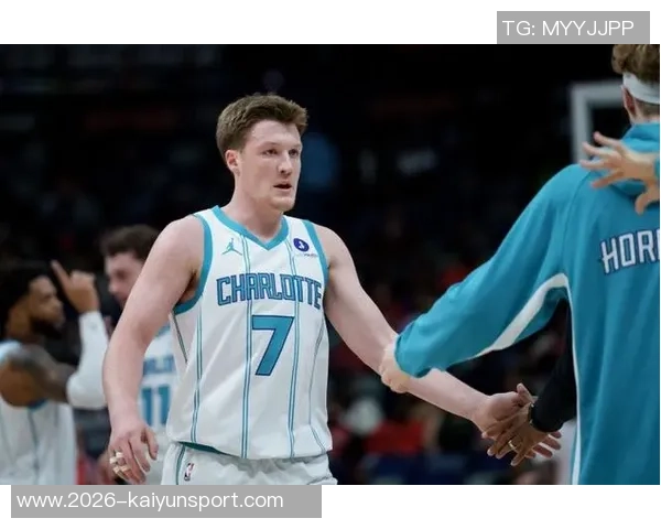 克尼佩尔创下新秀连续命中三分纪录16场比赛表现惊艳引发关注