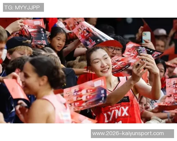 女篮球员在NCAAD1比赛中创纪录单场44分9板16抢断展现惊人实力